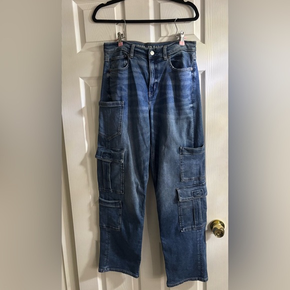 American Eagle Outfitters Women's Super High-Rise Baggy Straight Jeans - Picture 2 of 7